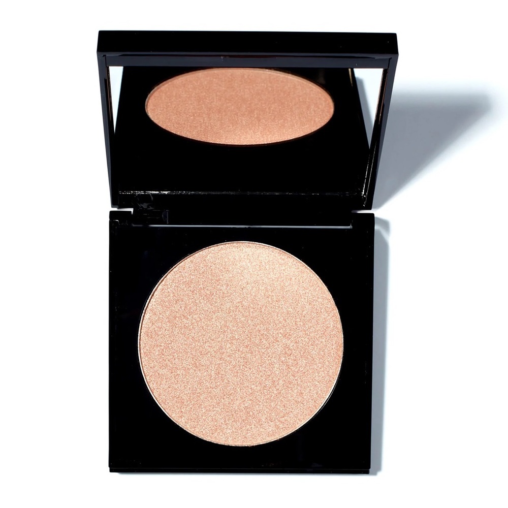 Laritzy Cosmetics Luxe Powder Pressed Highlighter in Warm Rose